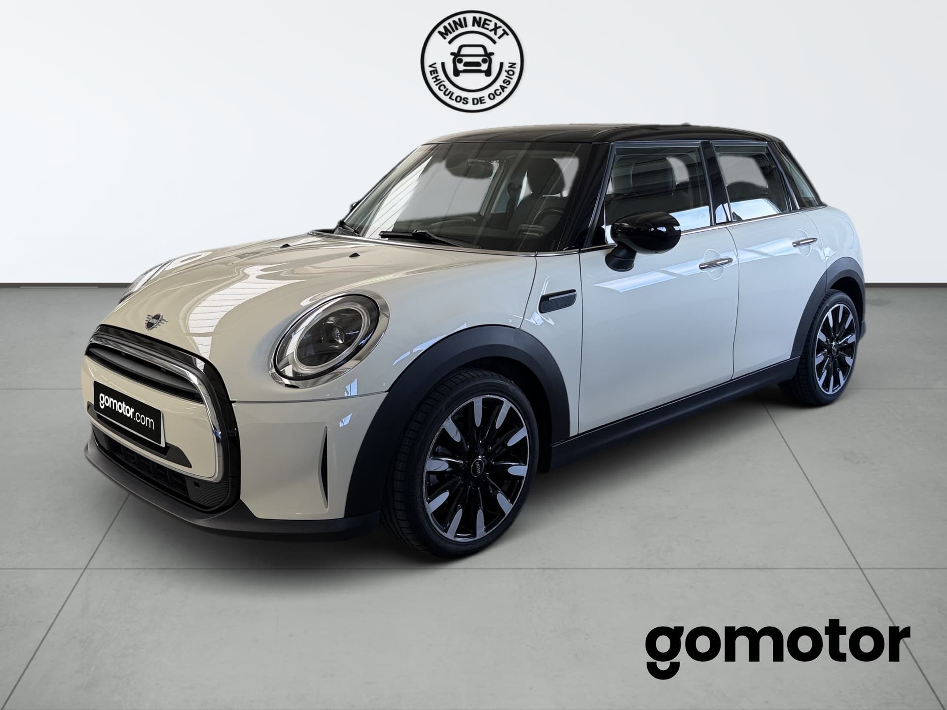 Coche mini 5 puertas en venta