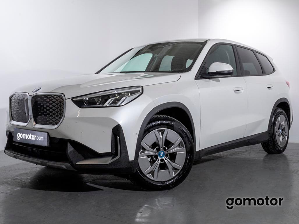 Imagen del coche bmw ix1 BEV 66KWH EDRIVE20 204 5P 2024