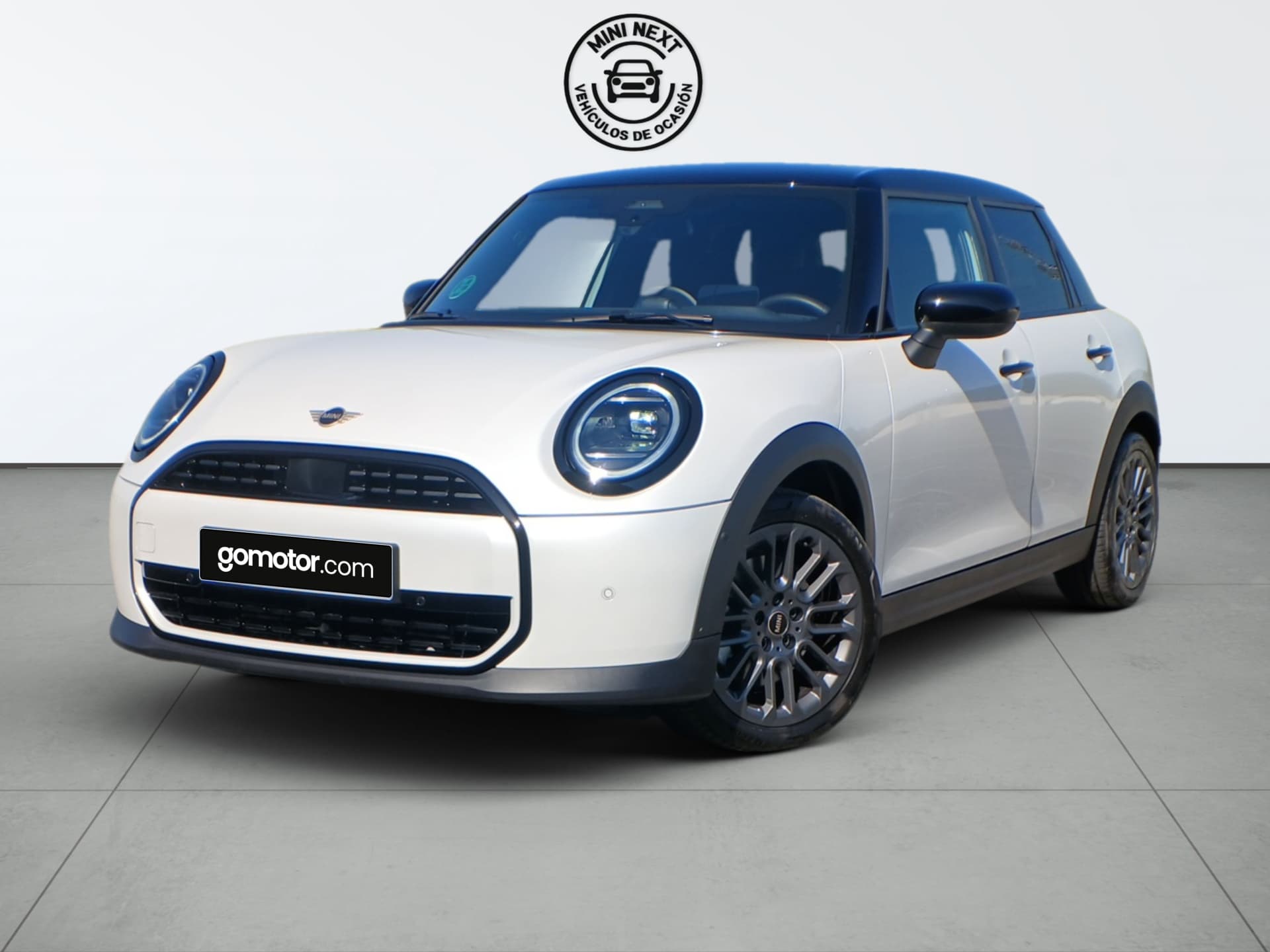 Coche mini 5 puertas en venta
