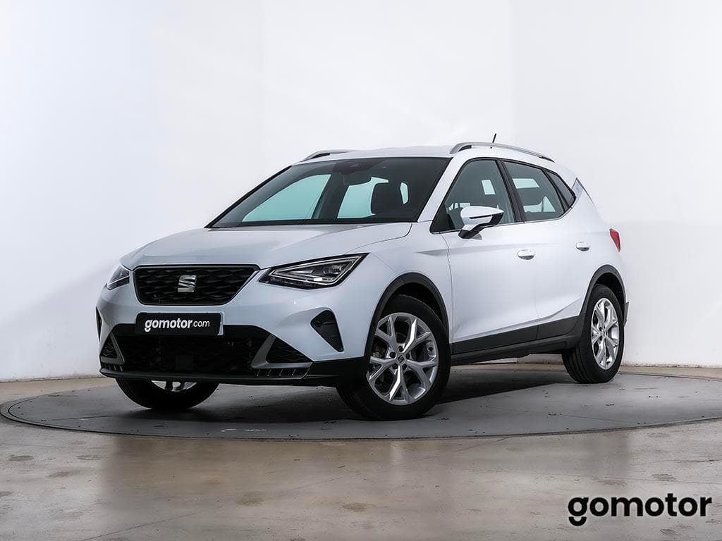 Imagen del coche seat arona