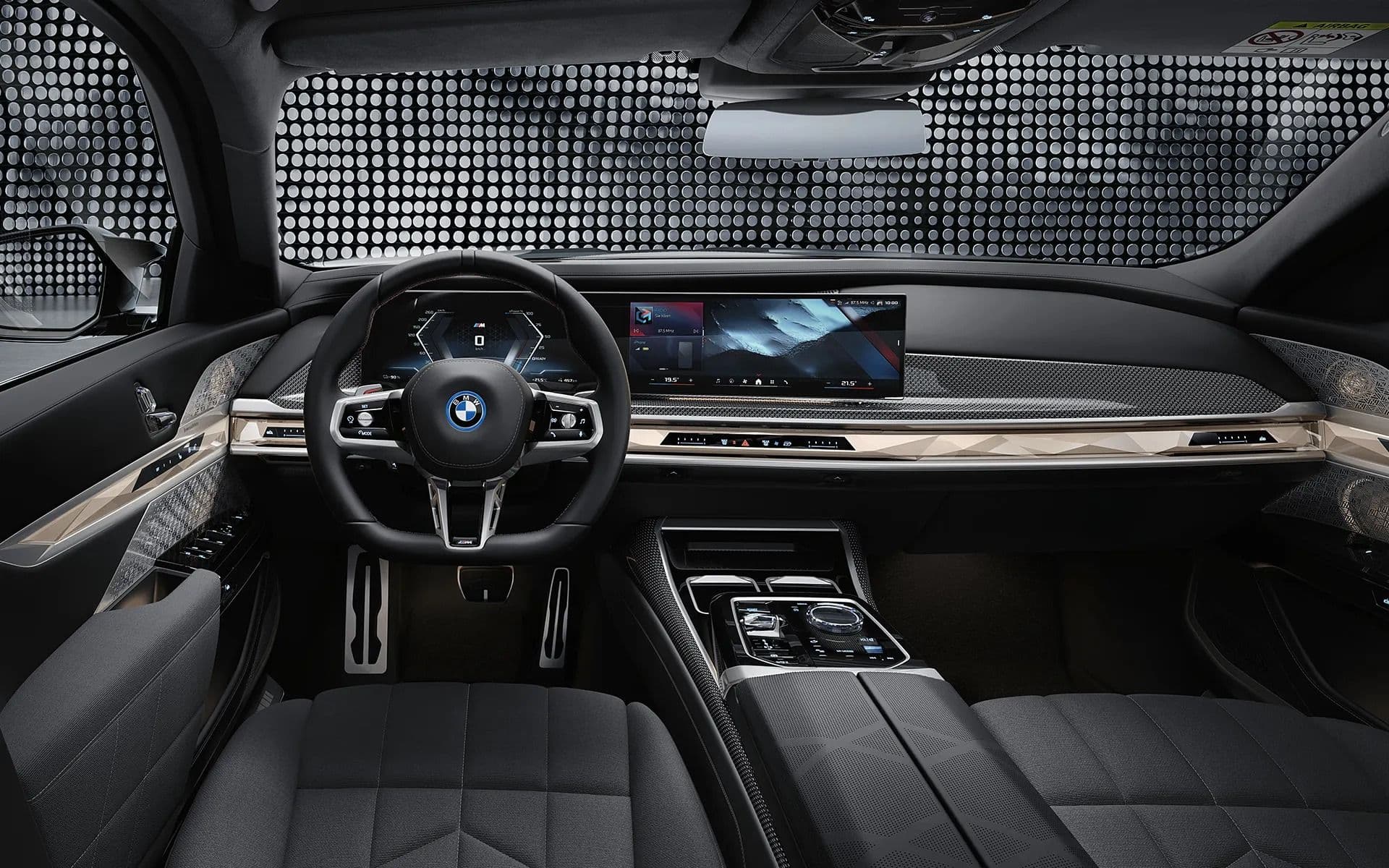 Imagen 2 de la galería de BMW i7 M70 xDrive
