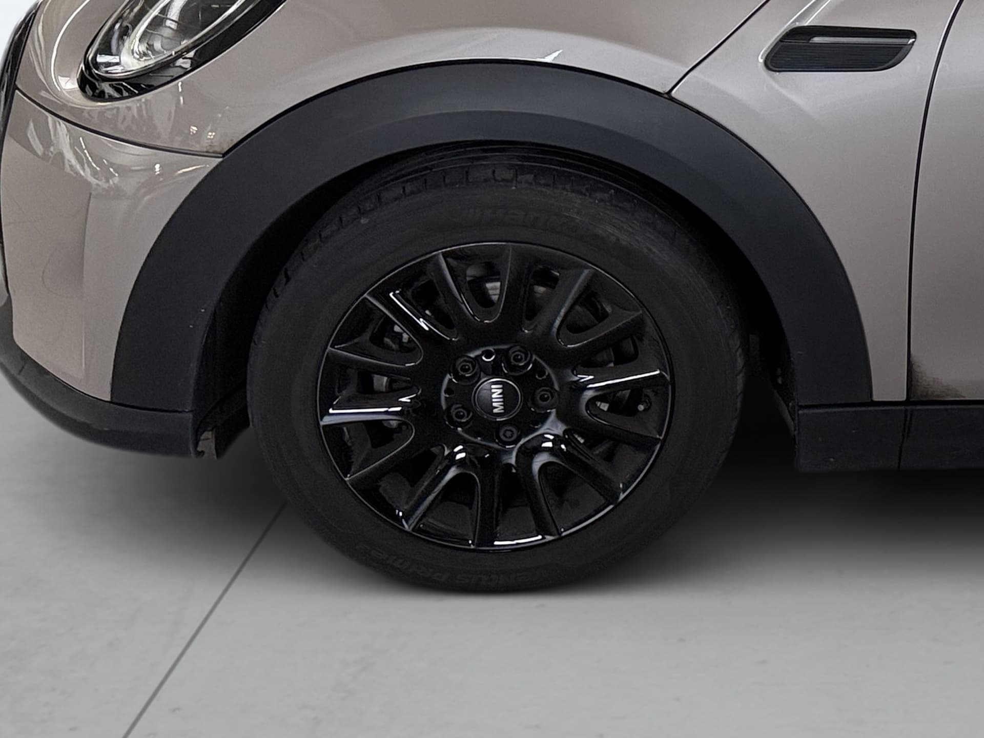 Imagen 8 del bmw 5 puertas