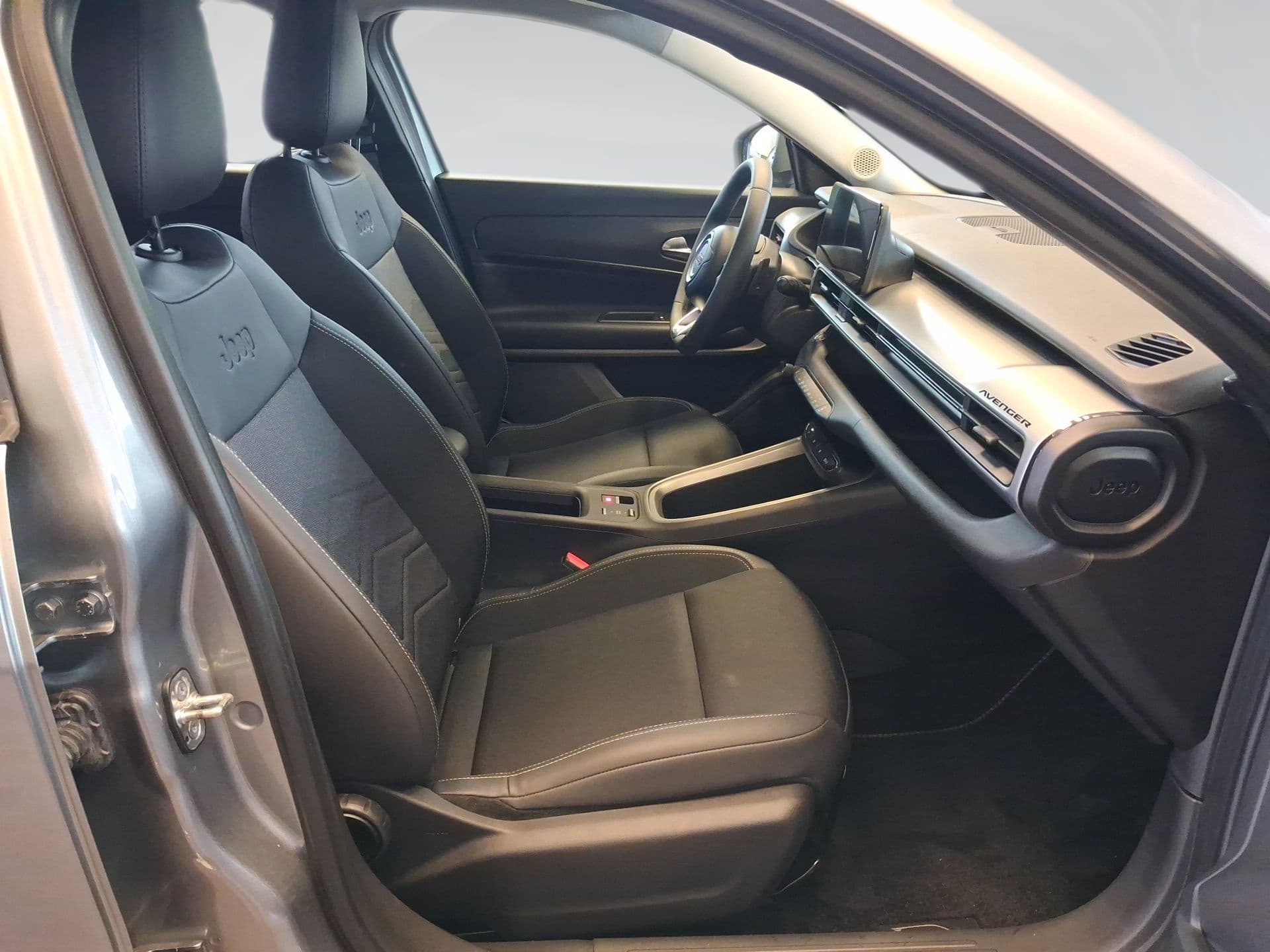 Imagen 8 del jeep avenger